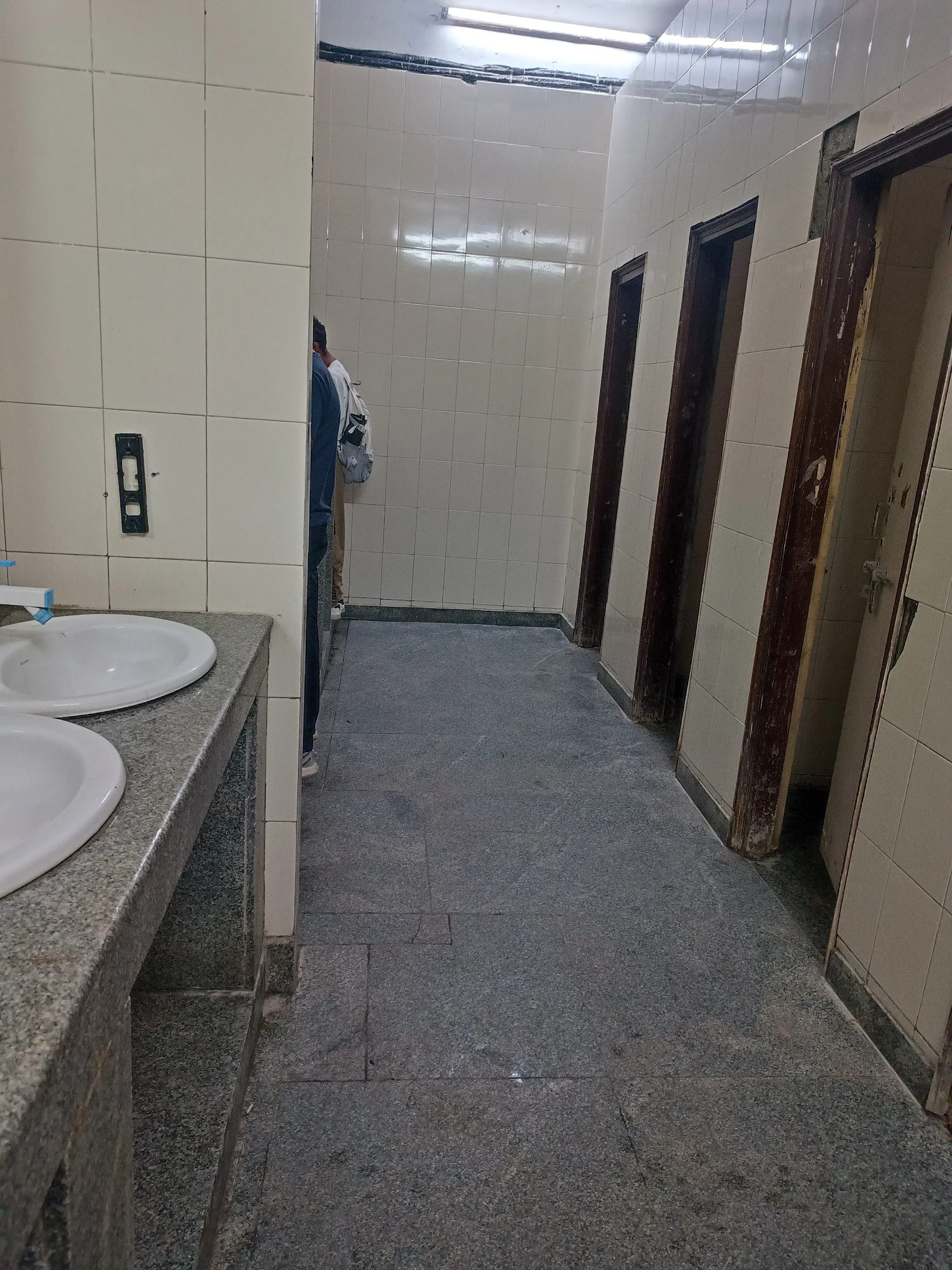 Kirori Mal College Academic Building photo 5